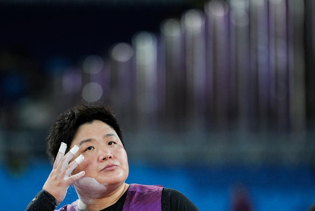 11月15日，河北队选手巩立姣在女子铅球及格赛中。