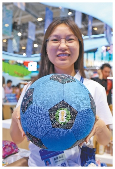 以文化为媒 聚产业之力（新时代画卷）