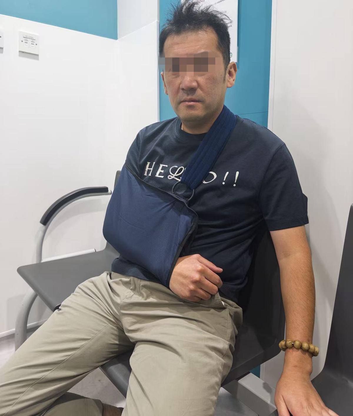 Kj在医院检查 （受访者供图）